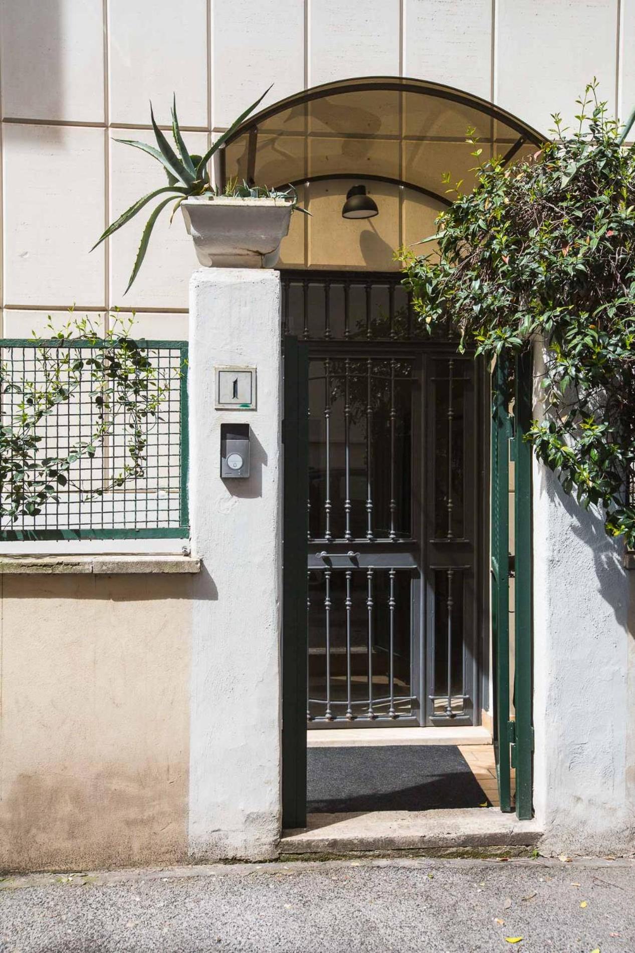 Bea'S Guesthouse Rome Exterior photo